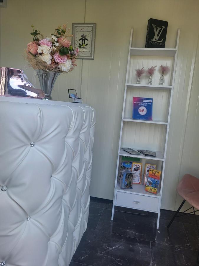 Domki Letniskowe Paradise Rewal Extérieur photo